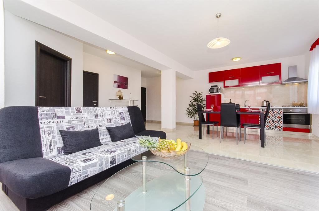 טרוגיר Apartments Branka מראה חיצוני תמונה