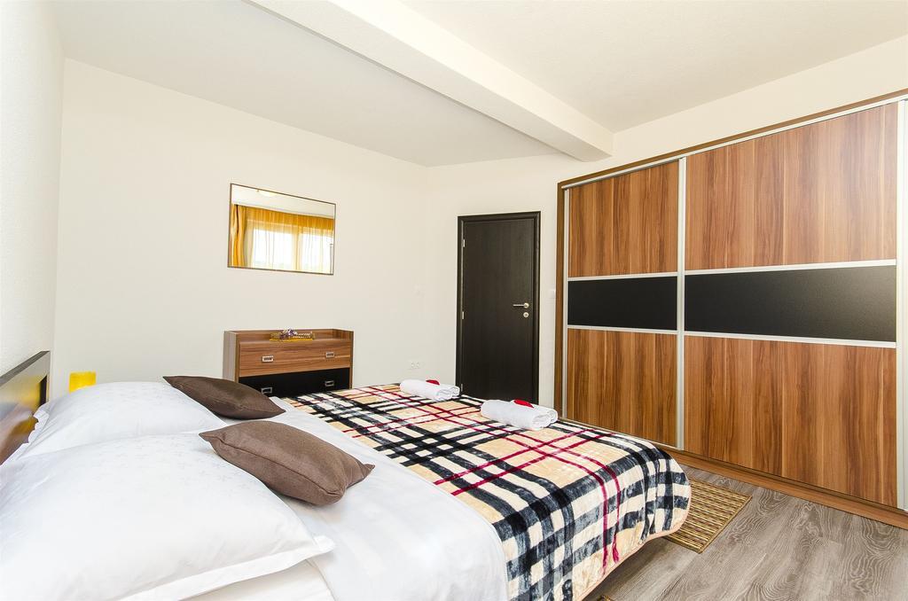 טרוגיר Apartments Branka מראה חיצוני תמונה